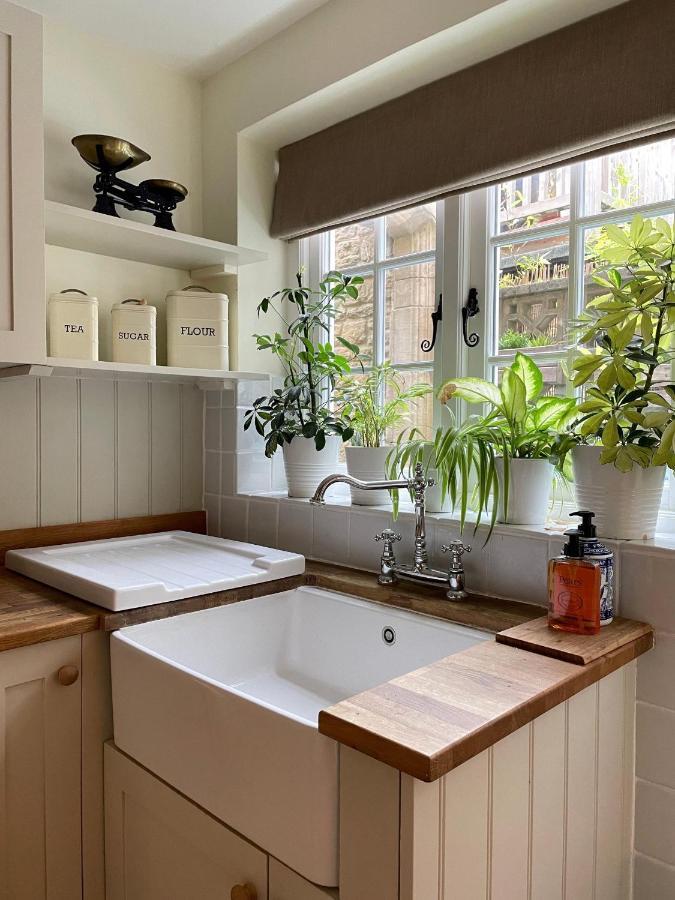 שרבורן Charming Cottage In The Heart Of Sherborne מראה חיצוני תמונה