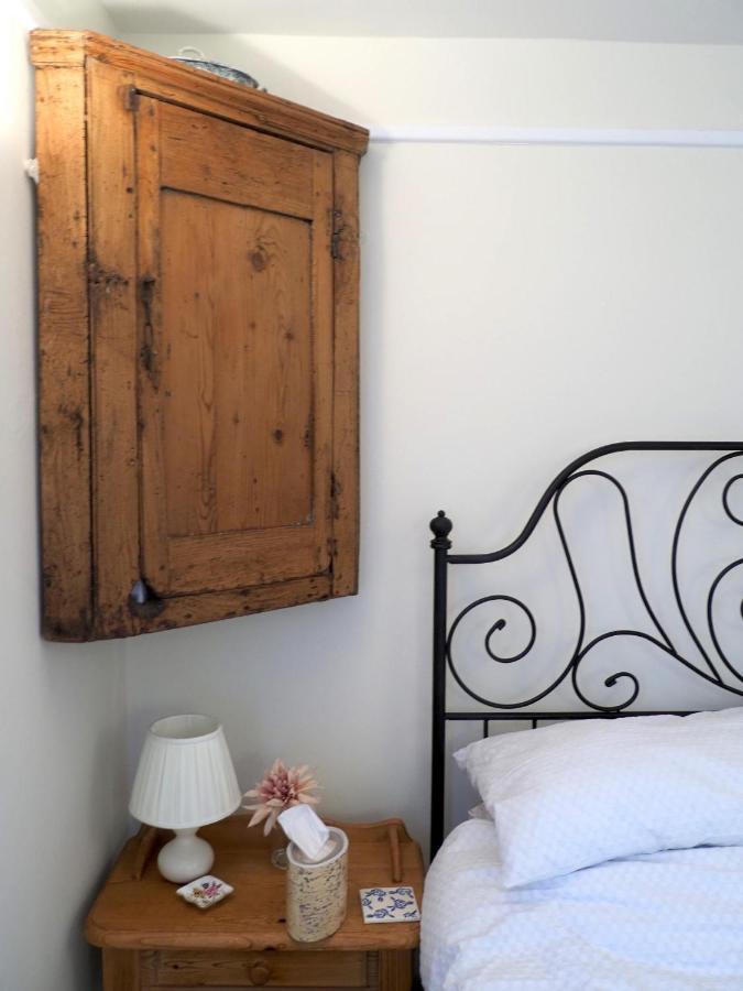 שרבורן Charming Cottage In The Heart Of Sherborne מראה חיצוני תמונה