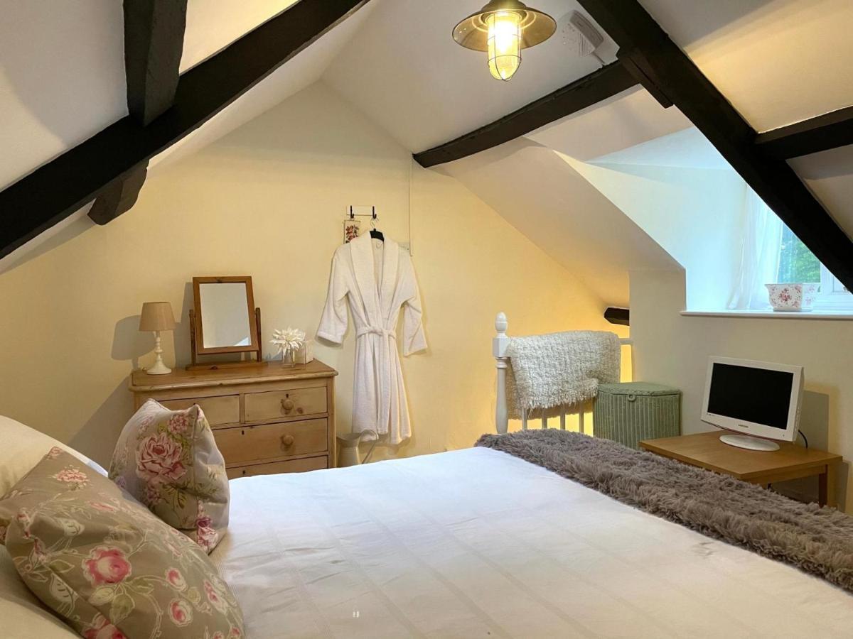 שרבורן Charming Cottage In The Heart Of Sherborne מראה חיצוני תמונה